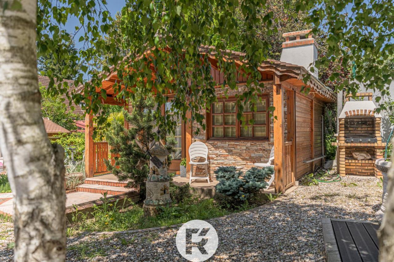 Montevrain Cottage Экстерьер фото